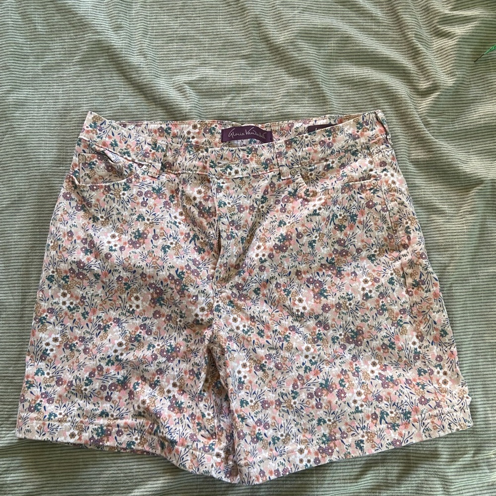 Gloria Vanderbilt Multicolor Floral Women's Shorts